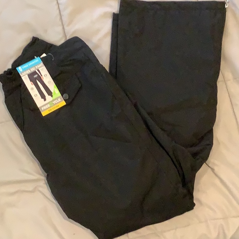 Ladies black Ski Pants size M ~ NEW WITH TAGS!